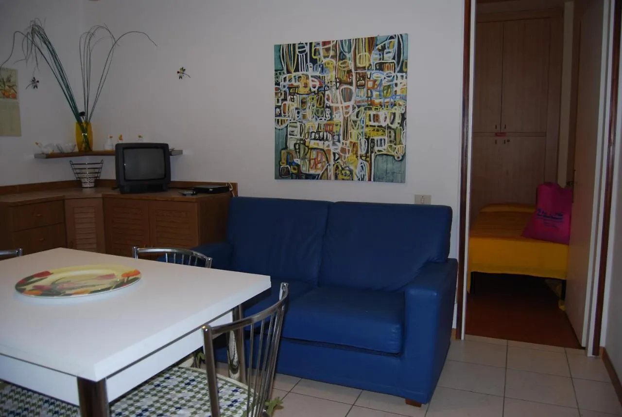 Condominio Lero Μπιμπιόνε