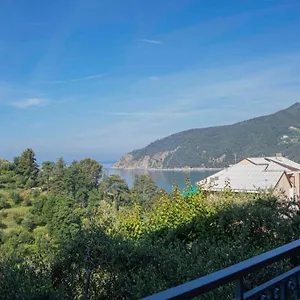 https://casa-vista-mare-moneglia-natura-e-spiaggia.hotelitalianriviera.com